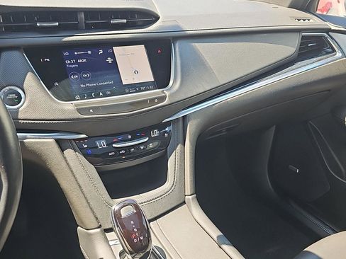 Certified 2024 Cadillac XT5 Premium Luxury AWD/4WD image 10