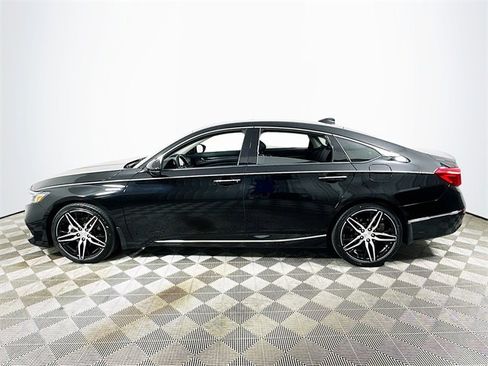 Used 2021 Honda Accord Touring image 6