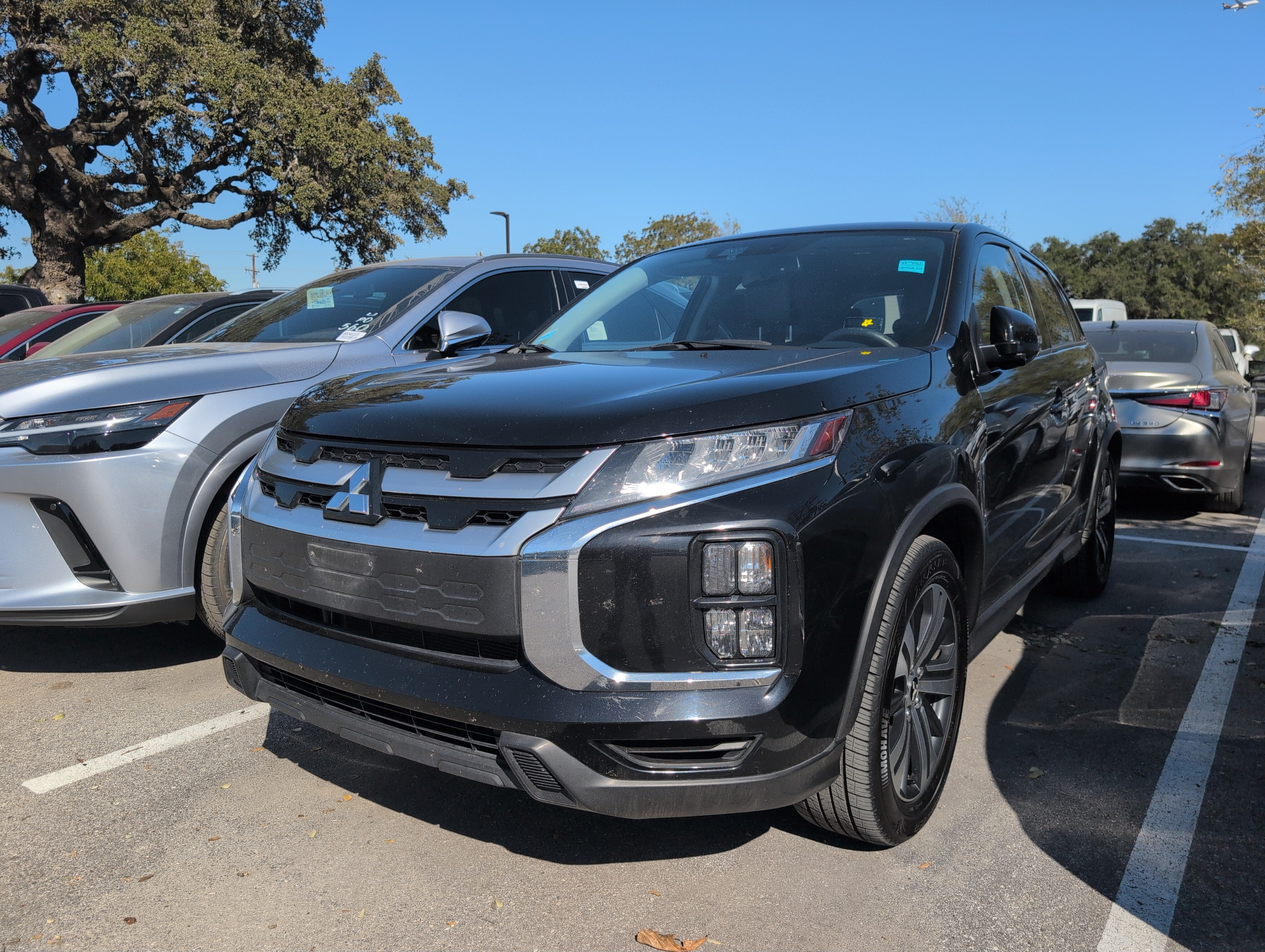 Used 2022 Mitsubishi Outlander Sport SE FWD image 1