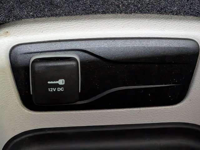 Used 2023 Chrysler Voyager LX FWD image 28