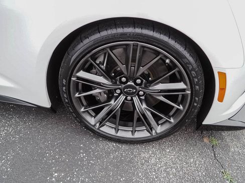 Certified 2021 Chevrolet Camaro ZL1 RWD image 35
