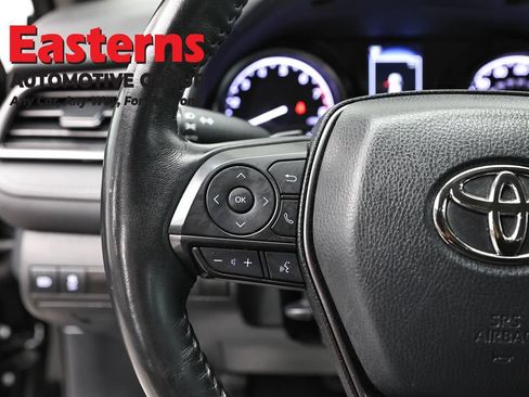 Used 2024 Toyota Camry SE w/ Cold Weather Package FWD image 15