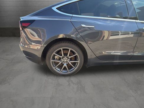 Used 2018 Tesla Model 3 Long Range AWD/4WD image 33