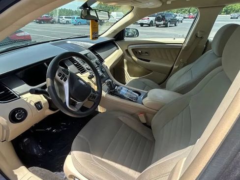 Used 2014 Ford Taurus SE FWD image 17