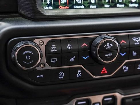 Used 2022 Jeep Wrangler Unlimited Rubicon w/ Dual Top Group image 69