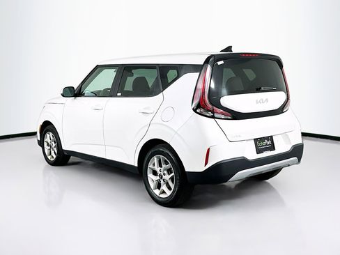 Used 2025 Kia Soul LX w/ LX Technology Package image 5