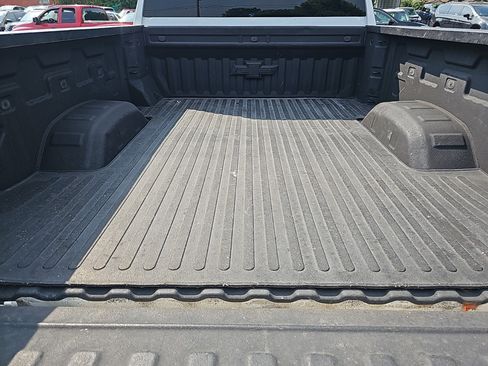 Used 2020 Chevrolet Silverado 2500 Custom w/ Custom Value Package AWD/4WD image 17