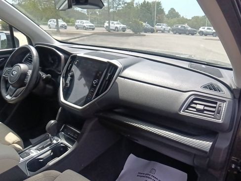Used 2023 Subaru Ascent Premium w/ Convenience Package AWD/4WD image 34