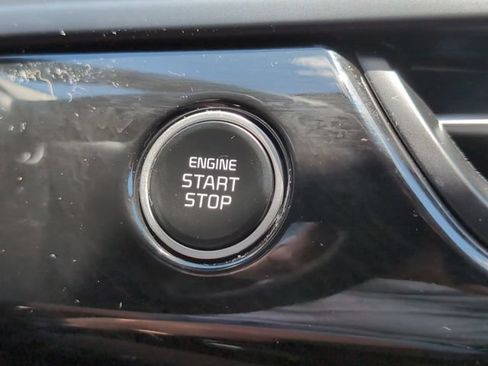 Used 2025 Kia Seltos S FWD image 21