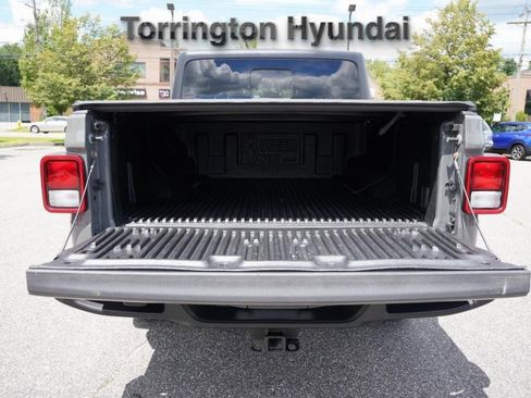 Used 2021 Jeep Gladiator Willys image 13