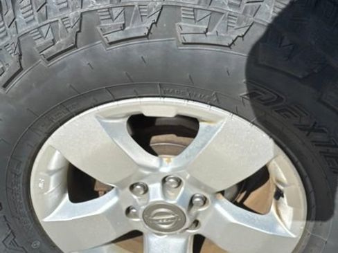 Used 2012 Nissan Frontier SV RWD image 18