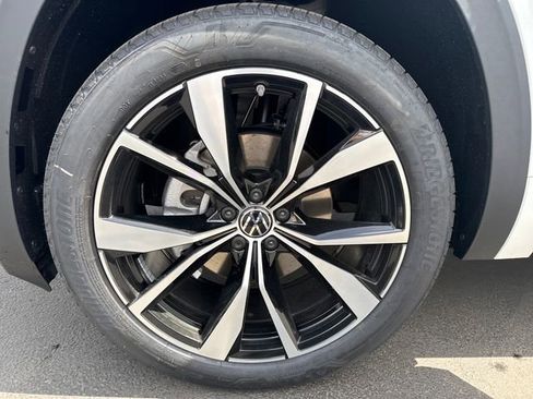 New 2026 Volkswagen Atlas SEL Premium R-Line AWD/4WD image 28