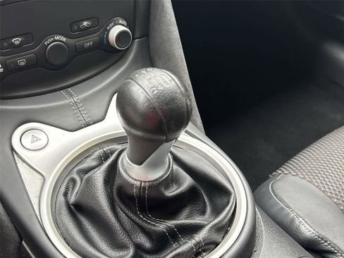 Used 2014 Nissan 370Z Touring w/ Sport Package RWD image 18