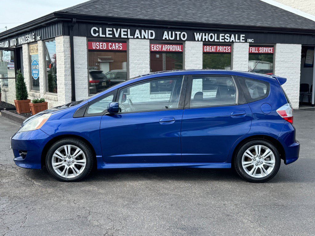 Used 2010 Honda Fit Sport image 2