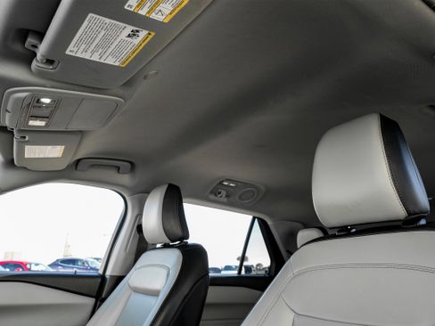 Used 2021 Ford Explorer XLT w/ Equipment Group 202A image 28