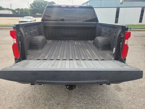 Used 2021 Chevrolet Silverado 1500 High Country w/ Technology Package AWD/4WD image 13