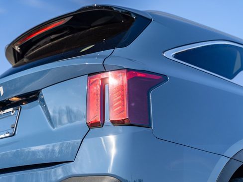 New 2026 Kia Sorento S w/ S Panoramic Sunroof Package image 12