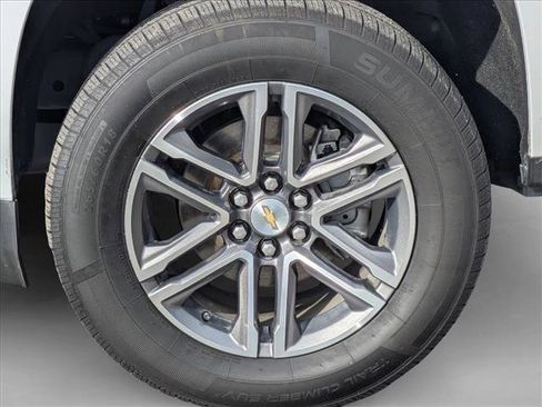 Used 2021 Chevrolet Colorado W/T w/ Custom Special Edition image 22