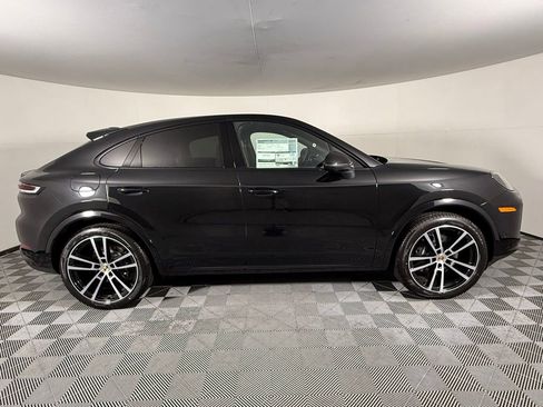 New 2025 Porsche Cayenne Coupe image 8