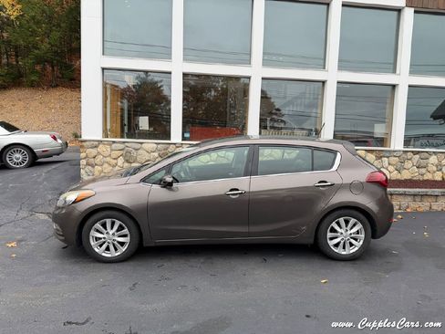 Used 2014 Kia Forte EX w/ EX Premium Package image 18