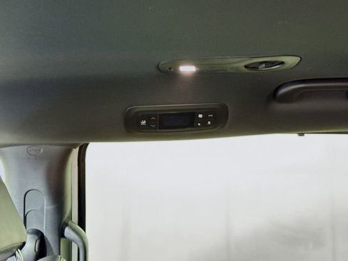 New 2026 Chrysler Pacifica Select image 23