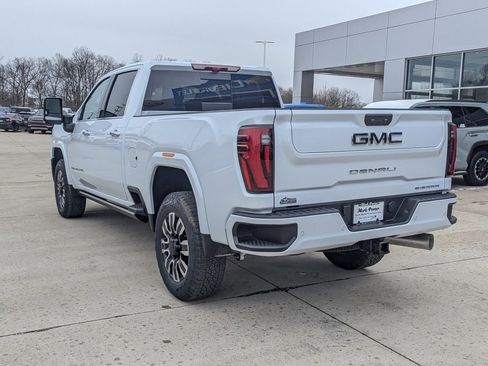 New 2026 GMC Sierra 3500 Denali Ultimate image 8