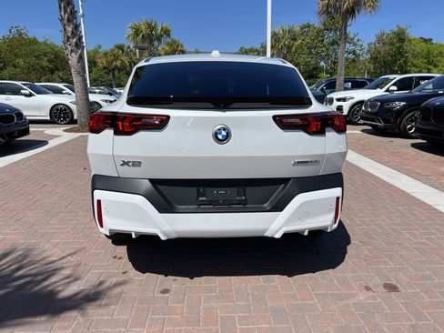 Used 2025 BMW X2 xDrive28i image 9