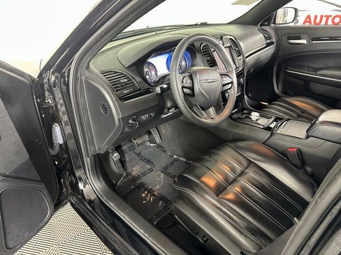 Used 2023 Chrysler 300 S image 18