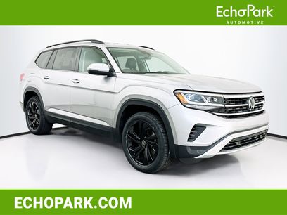 Used 2022 Volkswagen Atlas SE w/ Black Wheel Package