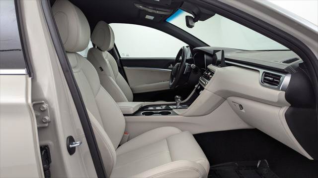 Used 2025 Genesis G70 2.5T RWD image 21