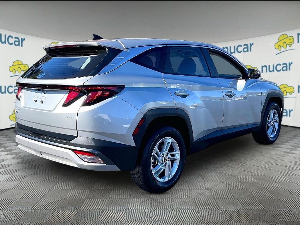 Used 2025 Hyundai Tucson SE AWD/4WD image 6