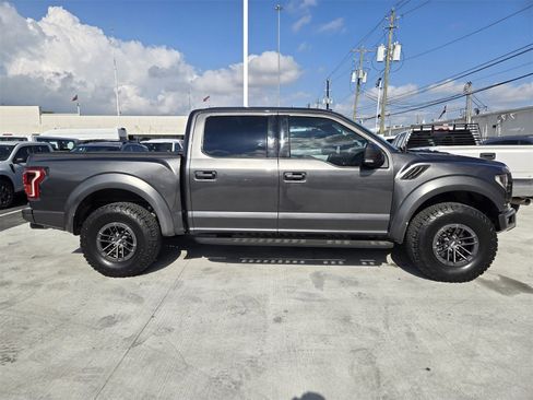 Used 2018 Ford F150 Raptor w/ Equipment Group 802A Luxury image 4