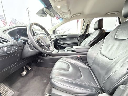 Used 2020 Ford Edge Titanium image 10