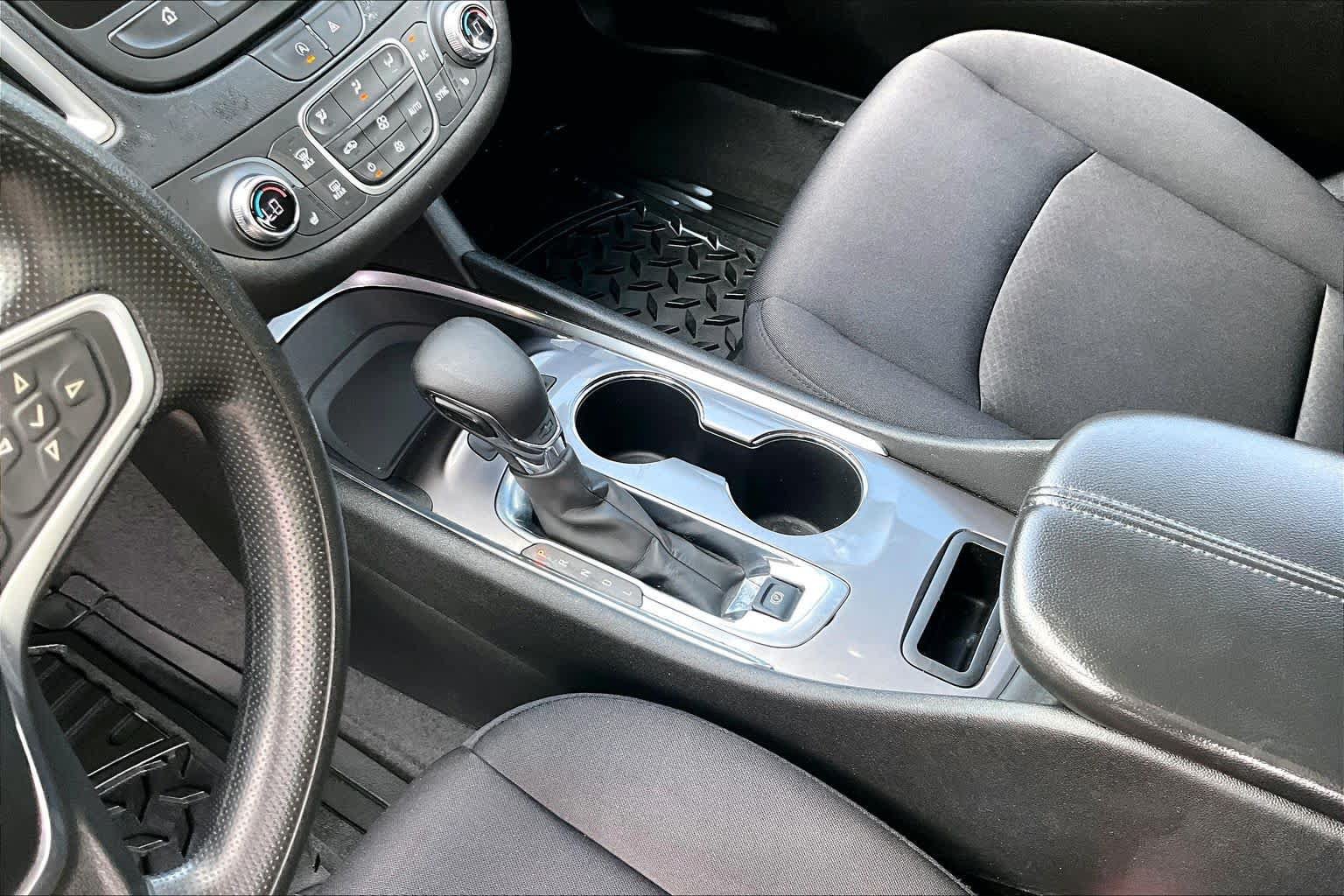 Used 2022 Chevrolet Malibu LT FWD image 17