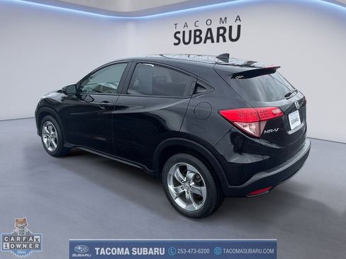 Used 2017 Honda HR-V EX image 3