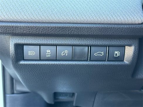 Certified 2025 Toyota Camry SE image 18