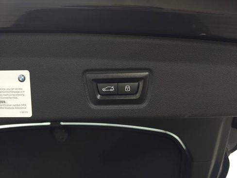 Used 2023 BMW i4 eDrive35 w/ Premium Package RWD image 9