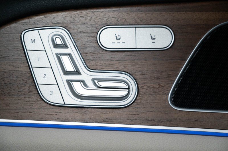 Certified 2025 Mercedes-Benz GLE 450e 4MATIC image 20