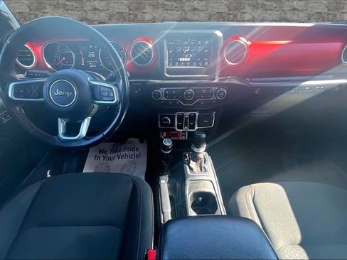 Used 2021 Jeep Wrangler Unlimited Rubicon w/ LED Lighting Group AWD/4WD image 7