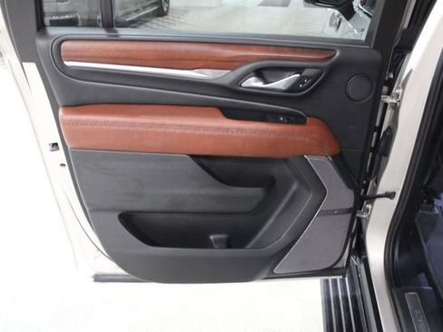 Used 2023 GMC Yukon XL Denali Ultimate w/ LPO, Floor Liner Package image 22