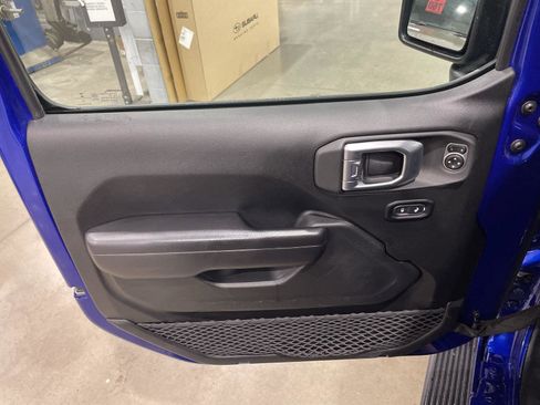 Used 2020 Jeep Wrangler Altitude image 23