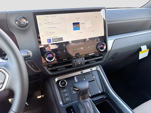 New 2026 Lexus GX 550 image 27