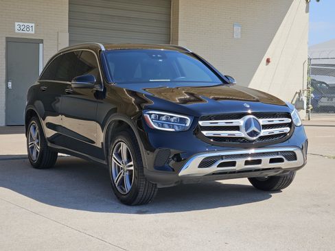 Certified 2022 Mercedes-Benz GLC 300 4MATIC image 3