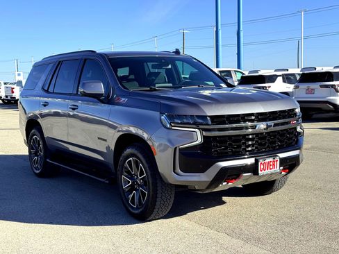 Used 2022 Chevrolet Tahoe Z71 w/ Luxury Package image 4