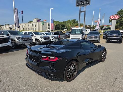 Used 2024 Chevrolet Corvette Stingray Premium Conv w/ Z51 Performance Package RWD image 5