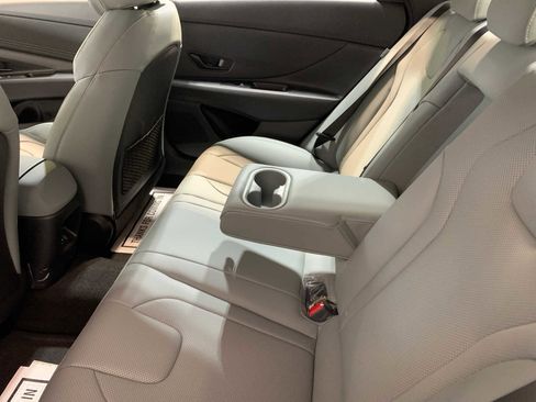 New 2026 Hyundai Elantra Limited image 5