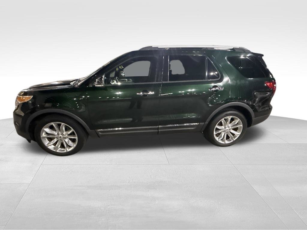 Used 2013 Ford Explorer XLT FWD image 2
