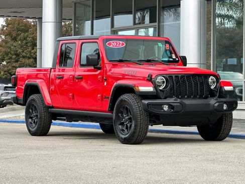 Used 2022 Jeep Gladiator Sport image 15