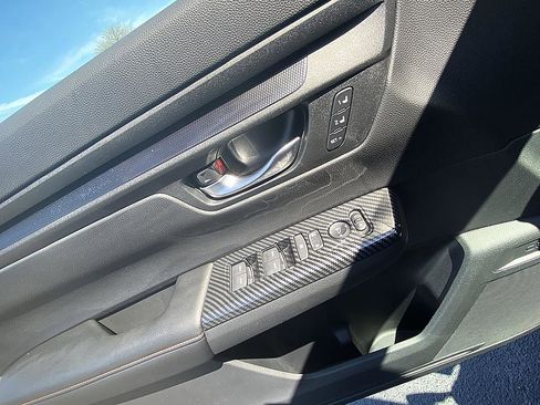 Used 2026 Honda CR-V Sport-L image 9