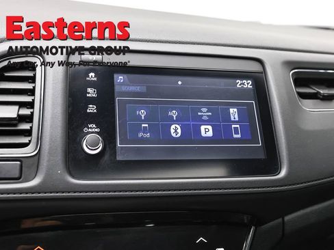 Used 2021 Honda HR-V EX-L image 18